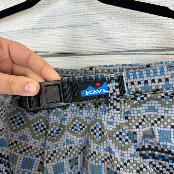 Kavu Men's Gray Belted Geometric Outdoor Hiking Chilli Shorts Size XXL - Picture 2 of 11